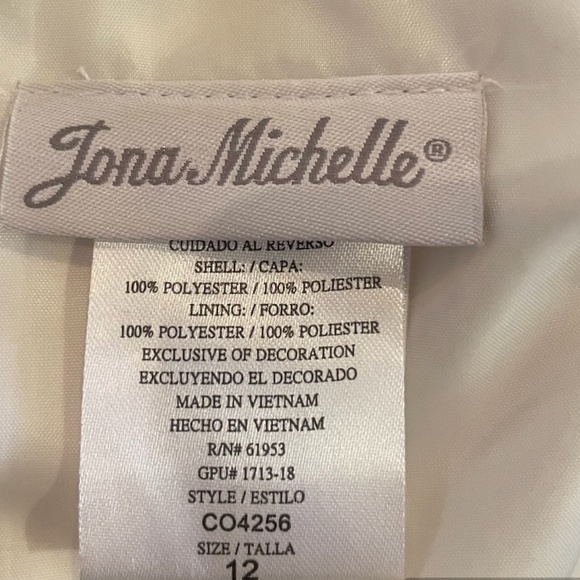 Jona Michelle Girl’s Sleeveless Dress Size 12 Yellow with Embroidered Flowers - Picture 7 of 12